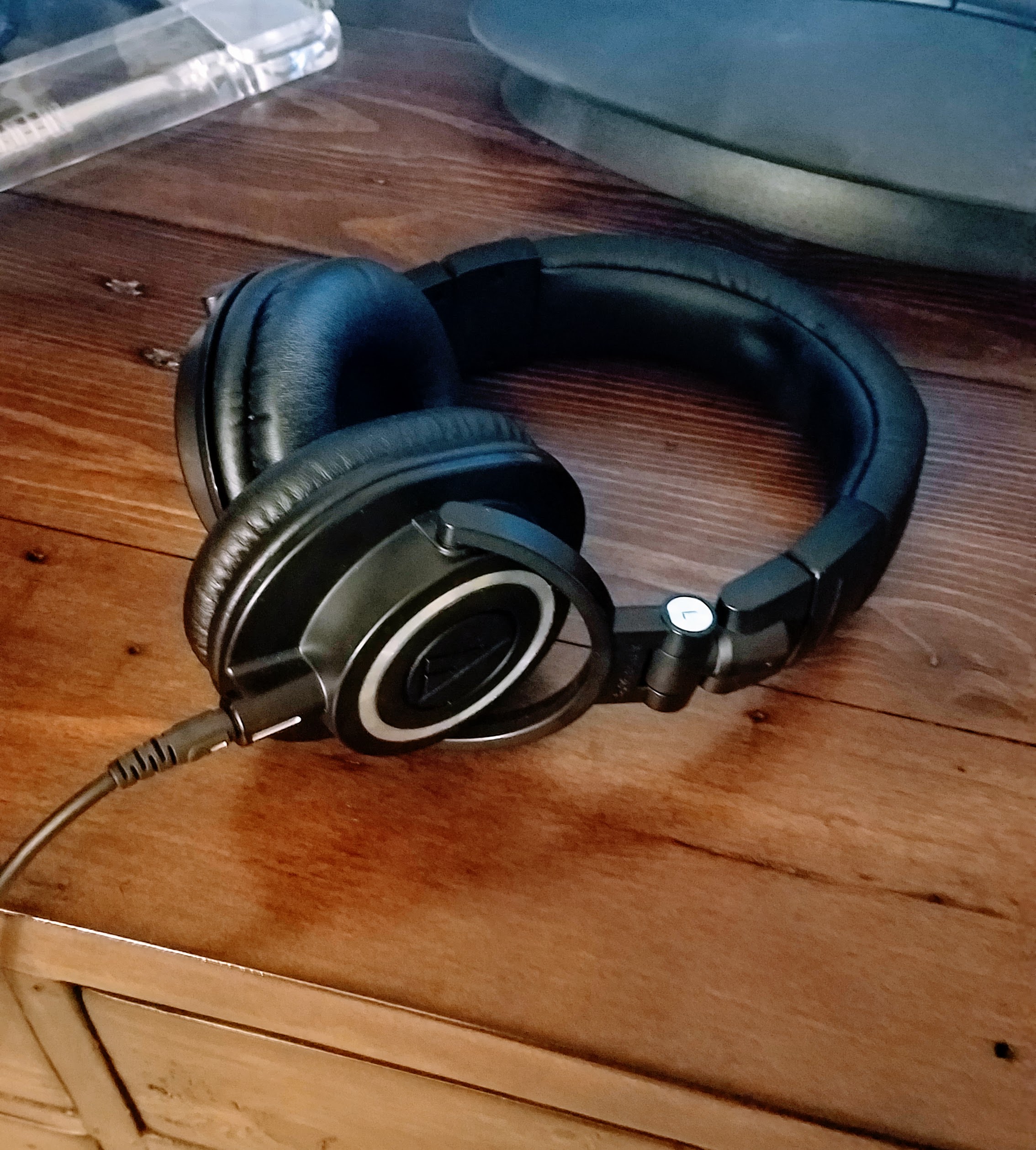 Audio-Technica ATH-M50x Professional Monitor Headphones